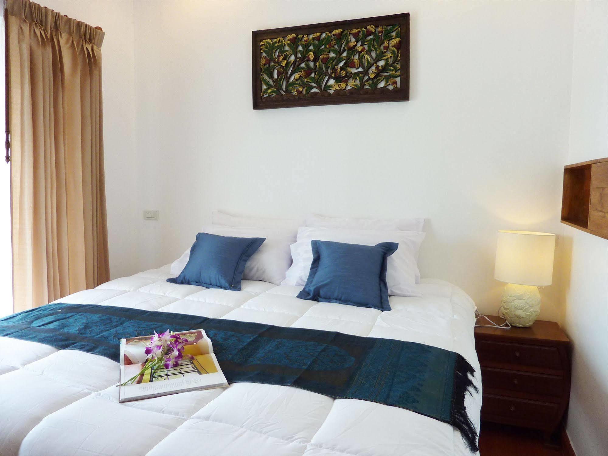 Hotel Tara Raft à Kanchanaburi Extérieur photo