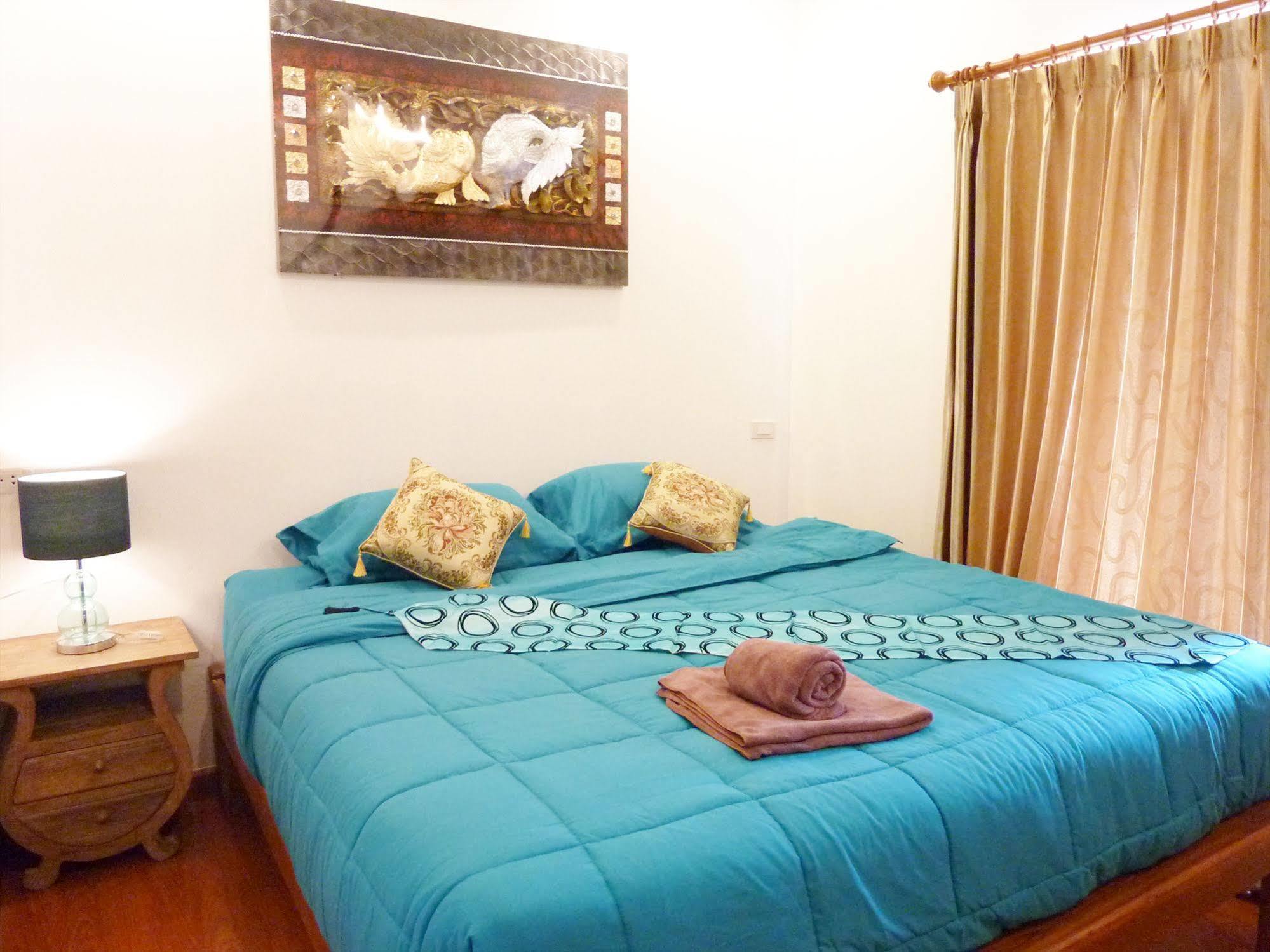 Hotel Tara Raft à Kanchanaburi Extérieur photo